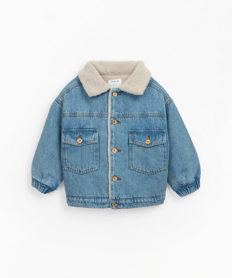 Denim jacket with fur lining