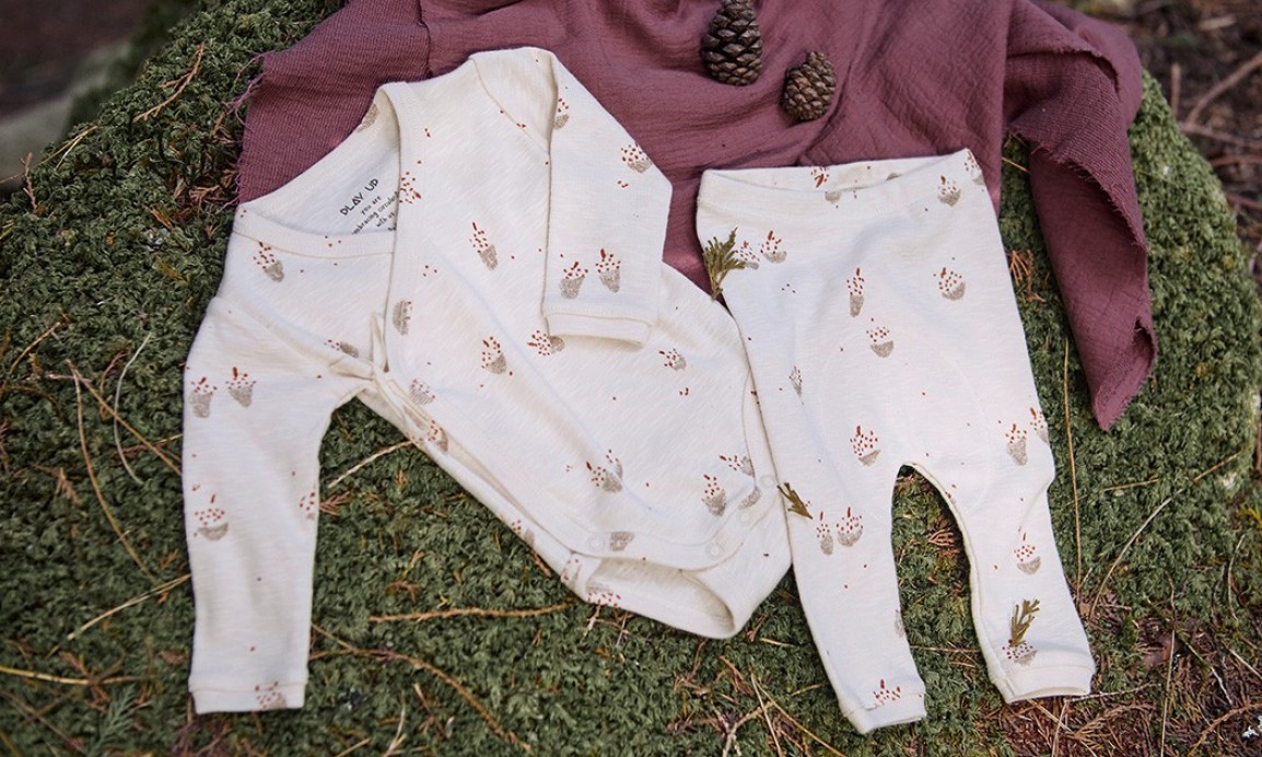 Leggings with natural fibers