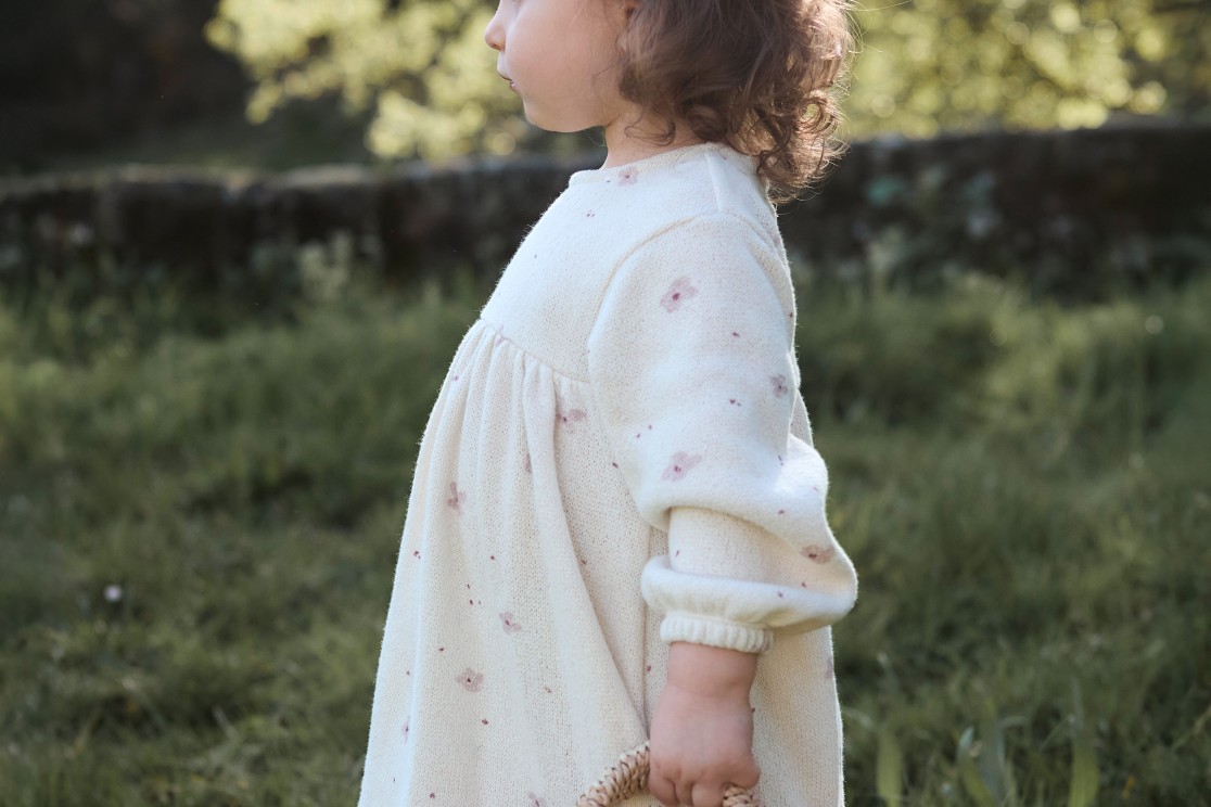 Robe en maille avec m�lange de fibres naturelles et recycl�es