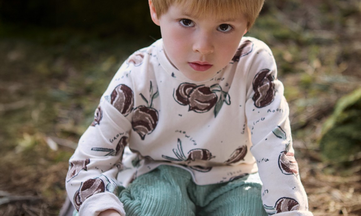 Jersey t-shirt with beetroot print