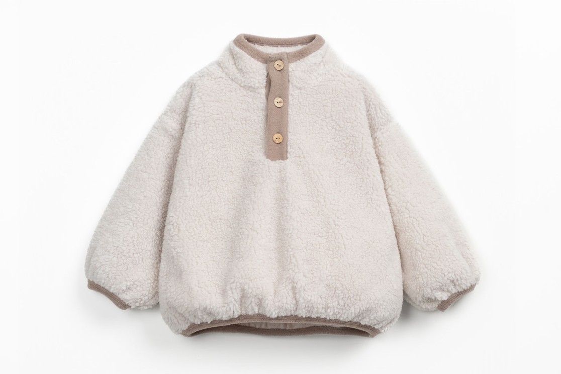 Fur sweatshirt with front opening