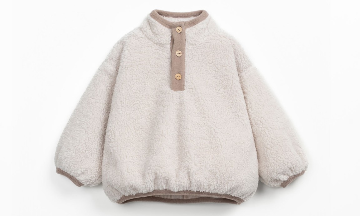Sudadera peluda con abertura frontal