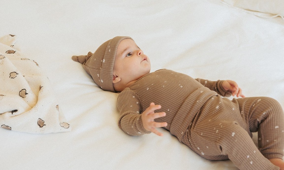 Bonnet en maille avec imprim myrtilles