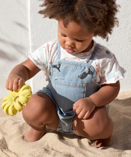 Combinaison en denim avec bretelles réglables Combinaison en denim avec bretelles réglables